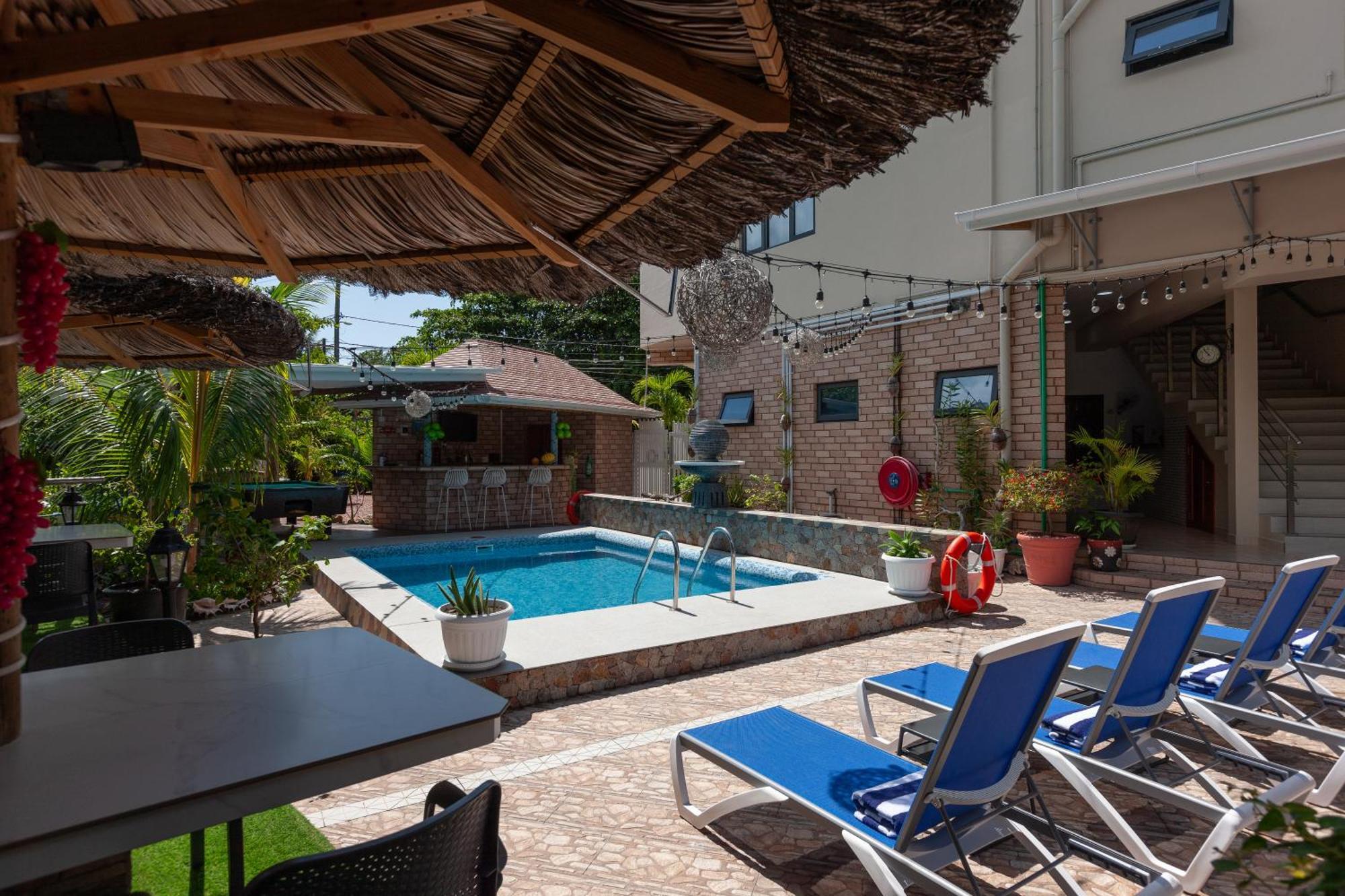 Bijoutier Apartments Grand Anse (Praslin) Exterior foto